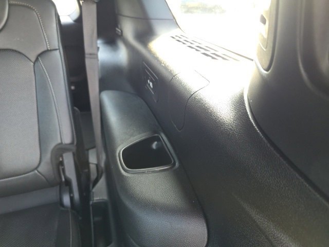 Used 2024 Jeep Grand Cherokee L Limited w/ Luxury Tech Group II image 40