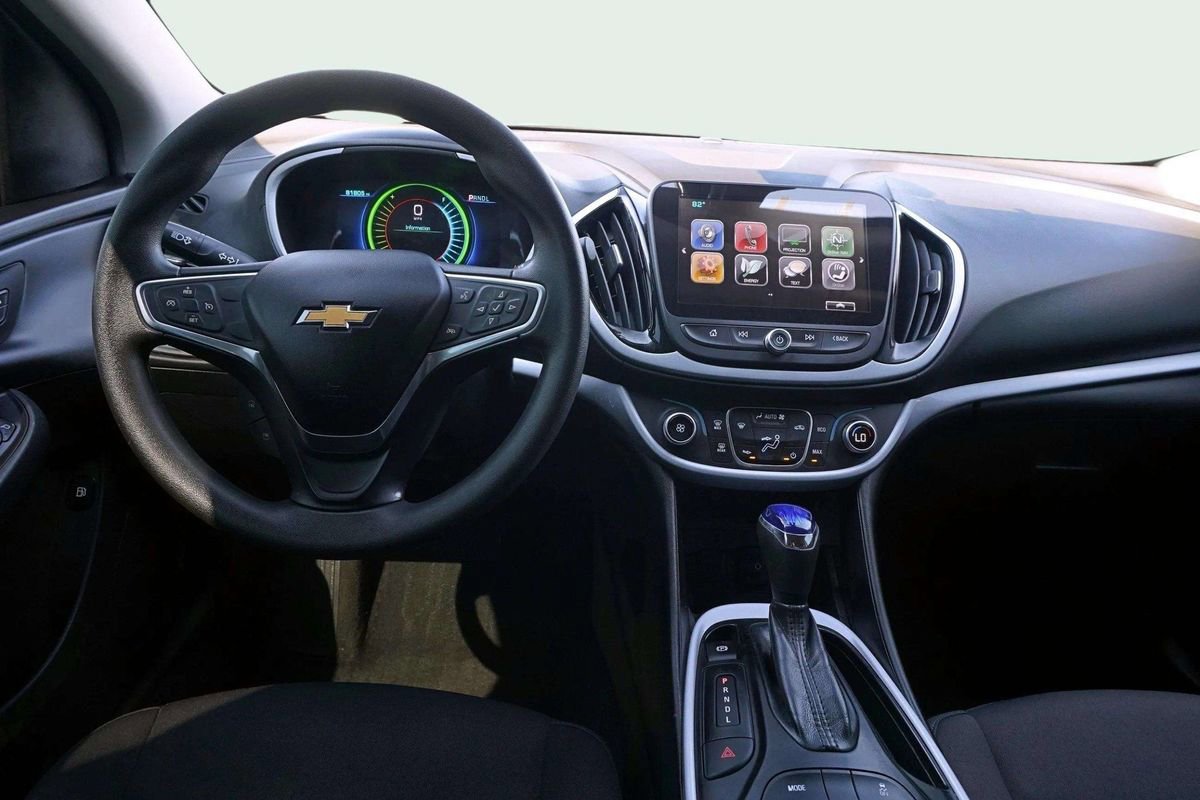 Used 2018 Chevrolet Volt LT image 19