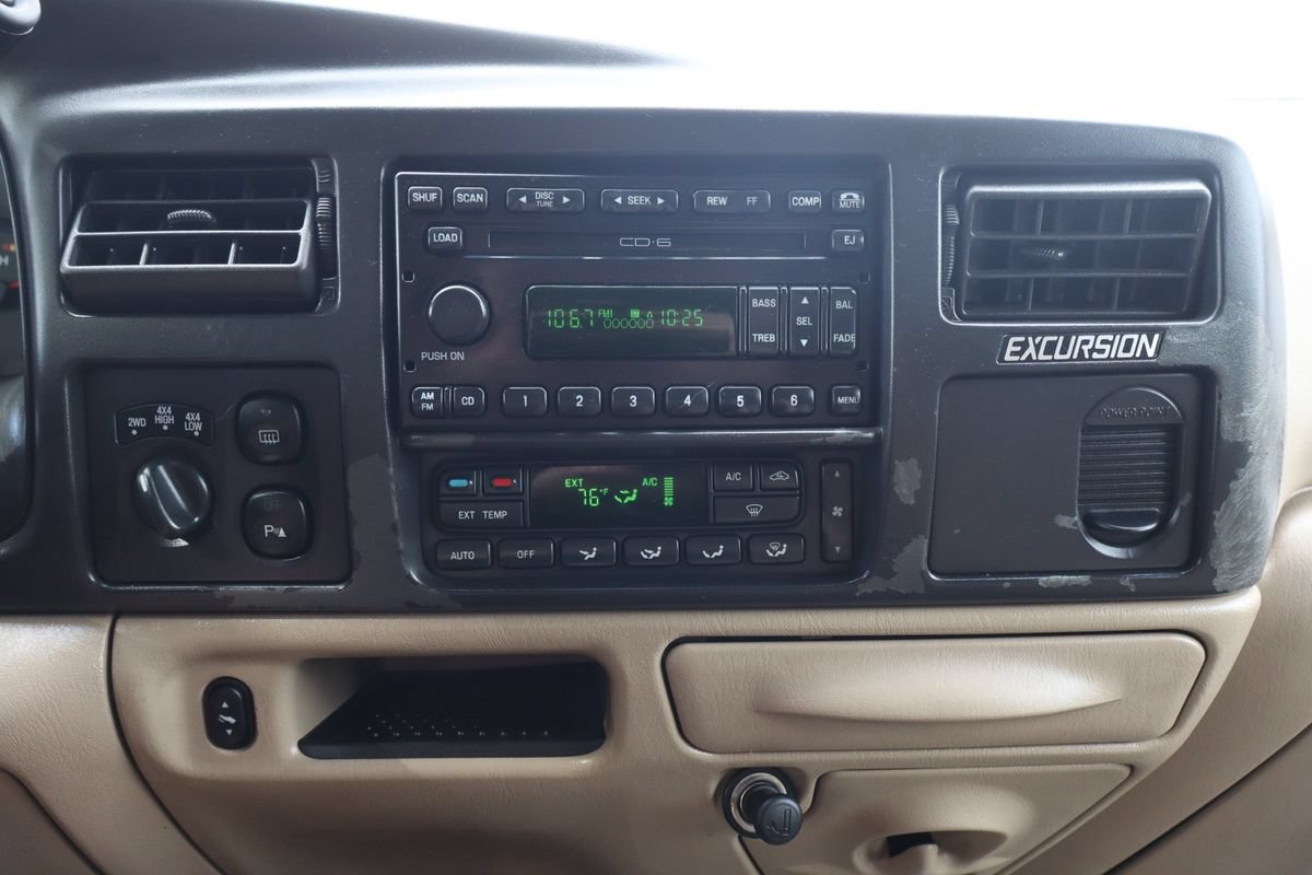 Used 2005 Ford Excursion Eddie Bauer AWD/4WD image 36