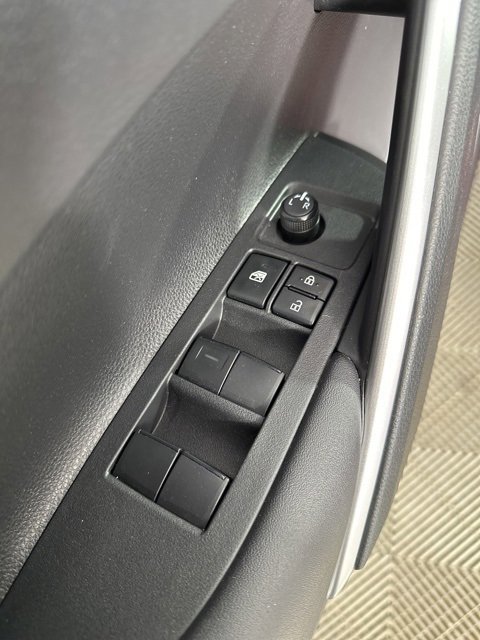 Certified 2023 Toyota Corolla Cross LE image 24