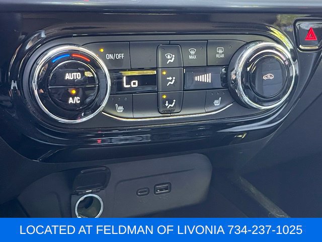 Certified 2024 Chevrolet Trax LT w/ Driver Confidence Package FWD image 17
