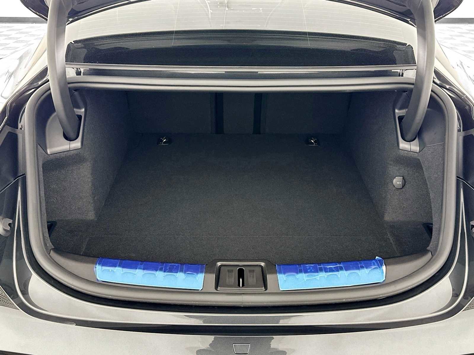 Certified 2025 Porsche Taycan image 26