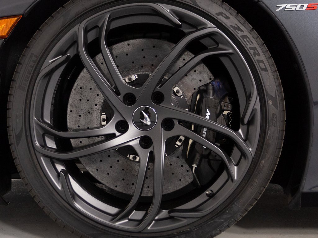 Used 2024 McLaren 750S Spider image 10