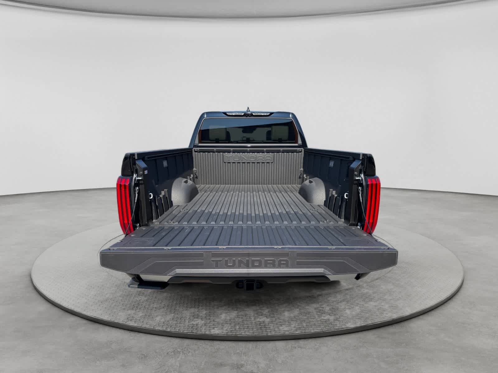 Used 2026 Toyota Tundra Limited AWD/4WD image 23