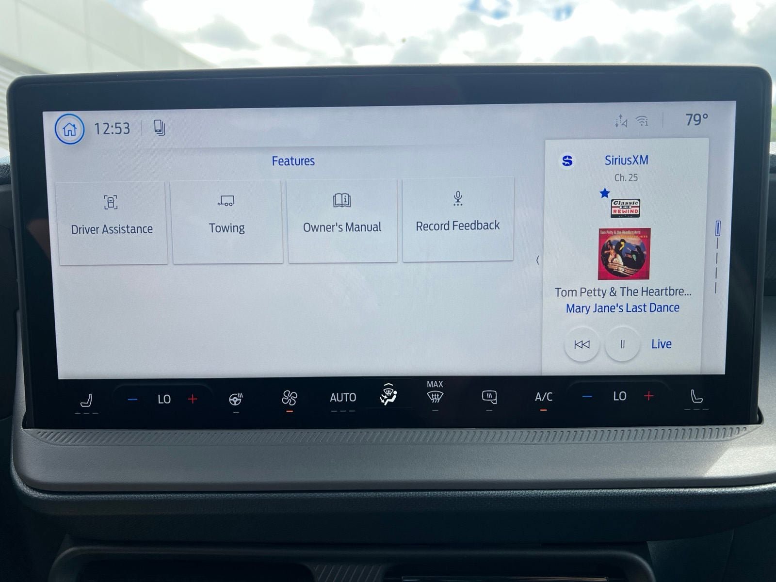 New 2026 Ford Maverick Lobo AWD/4WD image 36