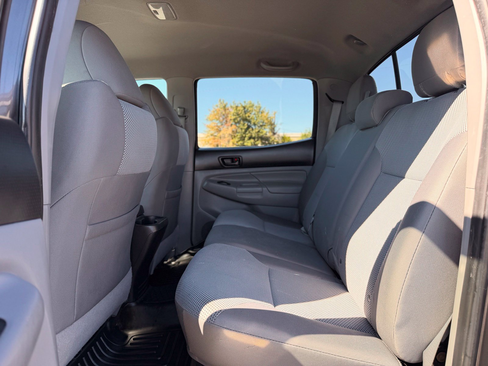 Used 2014 Toyota Tacoma PreRunner w/ TRD Sport Package RWD image 19