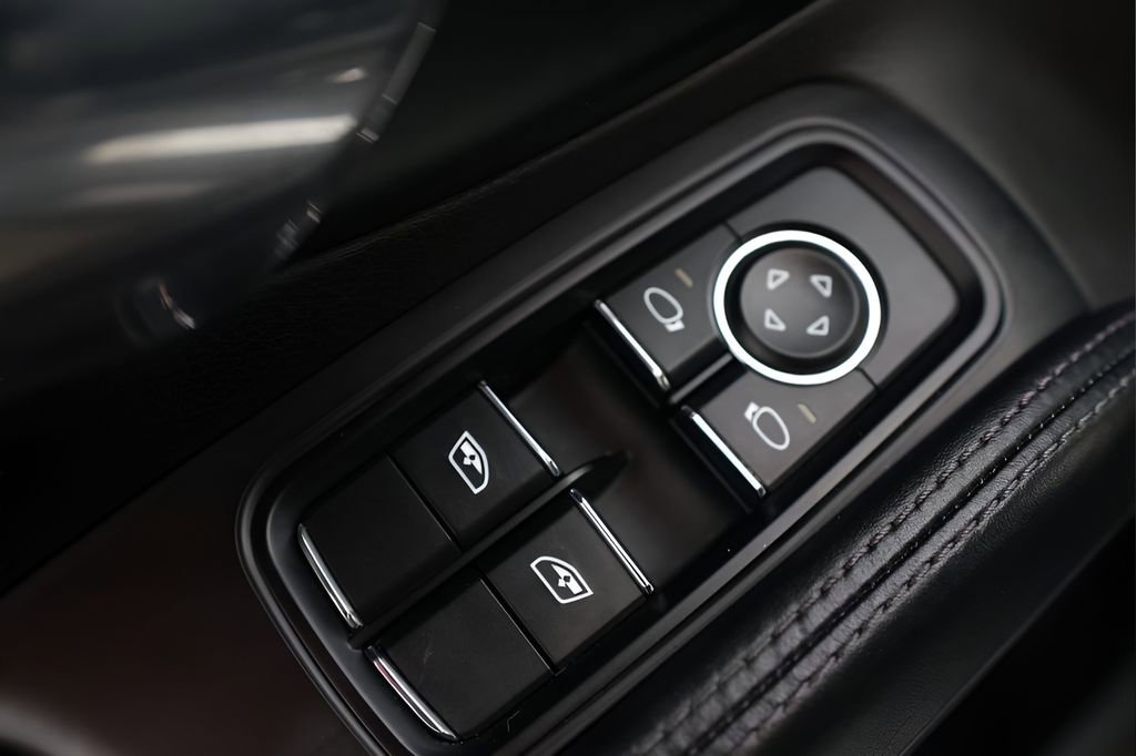 Used 2017 Porsche 911 Carrera S image 30