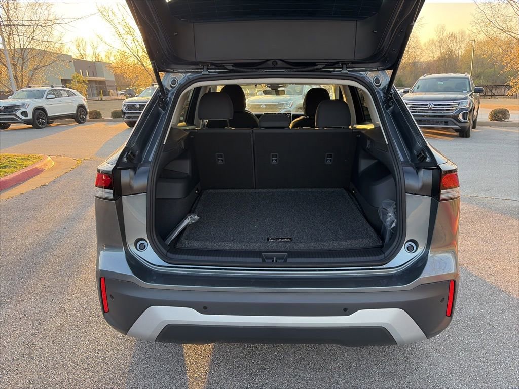New 2026 Volkswagen Tiguan S FWD image 6