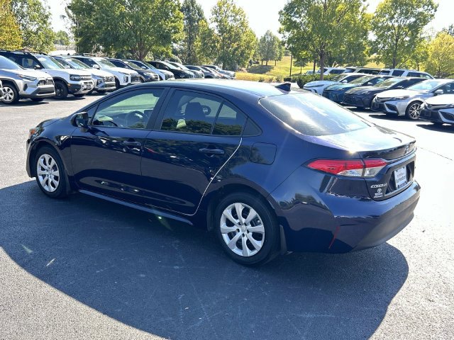 Used 2025 Toyota Corolla LE FWD image 6