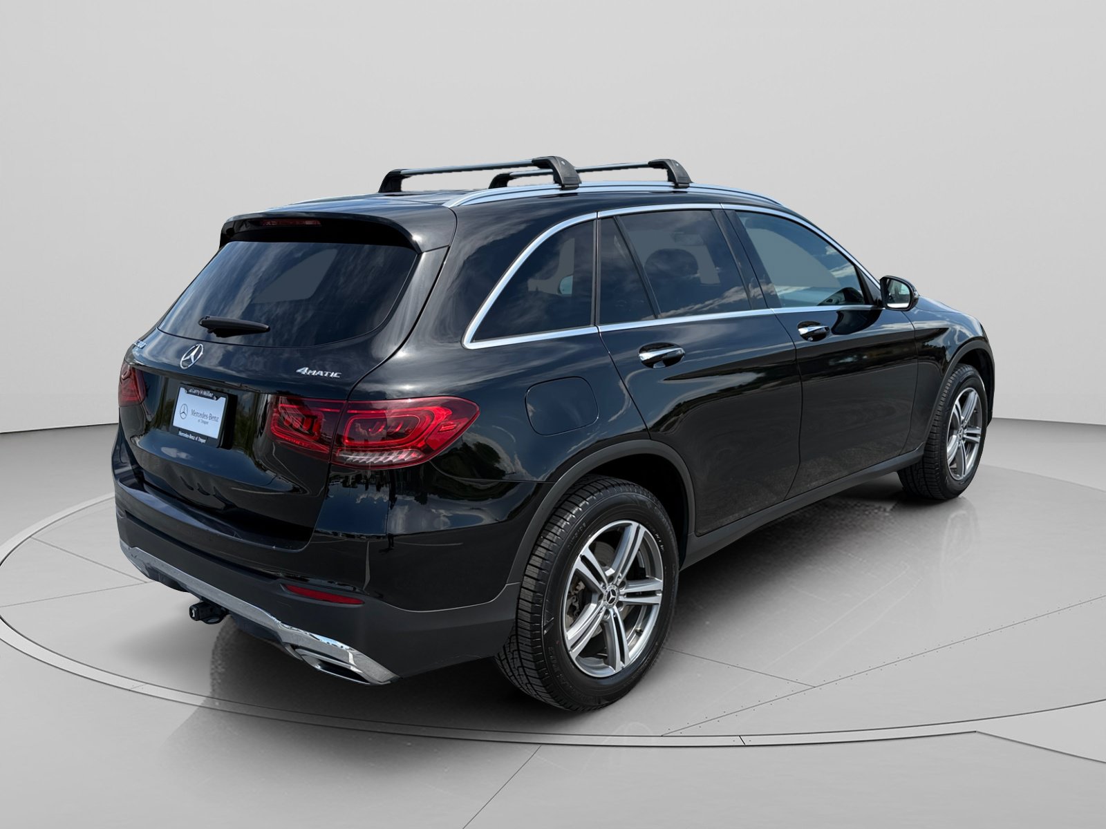 Used 2020 Mercedes-Benz GLC 300 4MATIC image 5