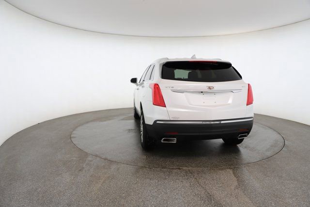 Used 2017 Cadillac XT5 Luxury w/ Driver Awareness Package image 13