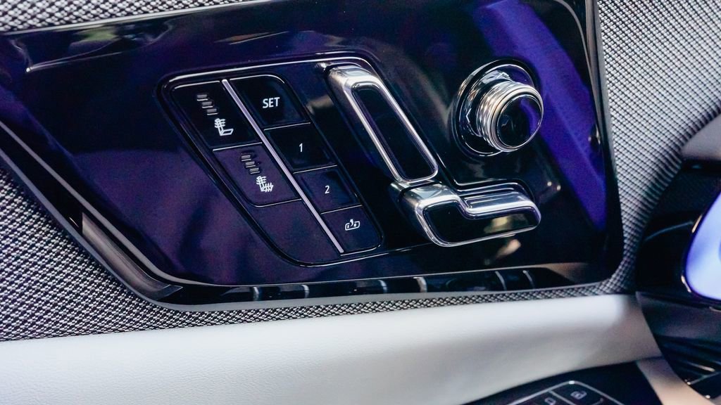 New 2026 Cadillac Optiq Sport 1 w/ LPO, Floor Liner Package image 15