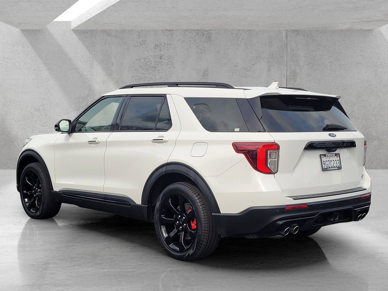 Used 2023 Ford Explorer ST w/ Equipment Group 401A image 6