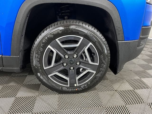New 2026 Jeep Cherokee Laredo AWD/4WD image 5