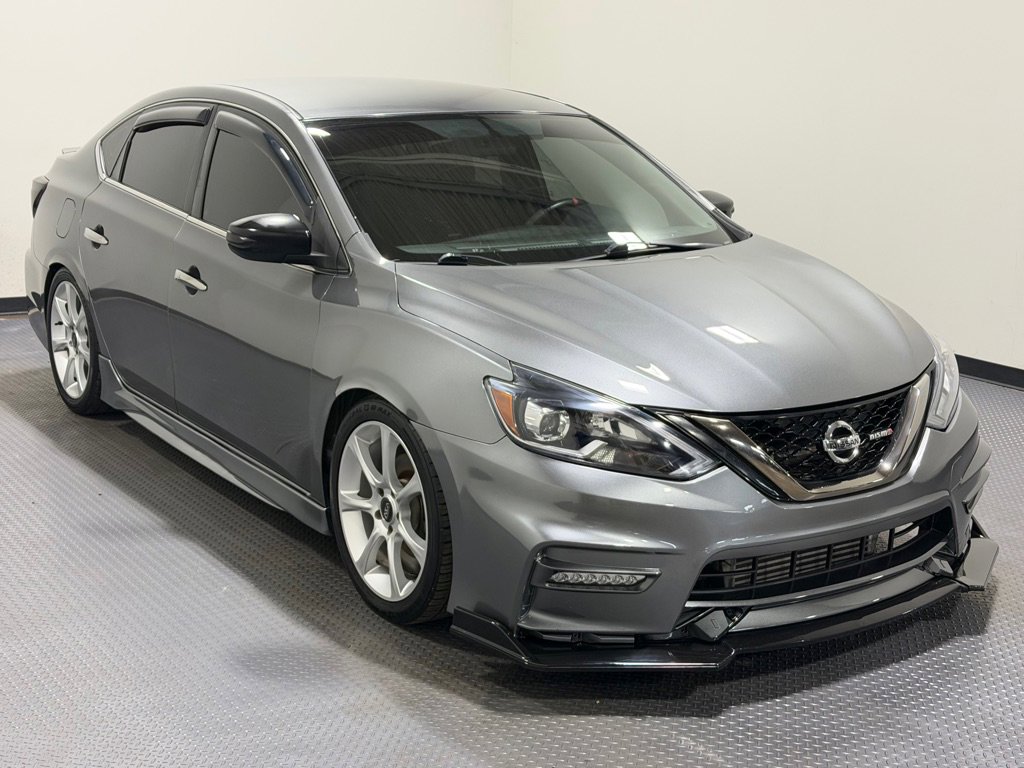 Used 2019 Nissan Sentra NISMO image 4