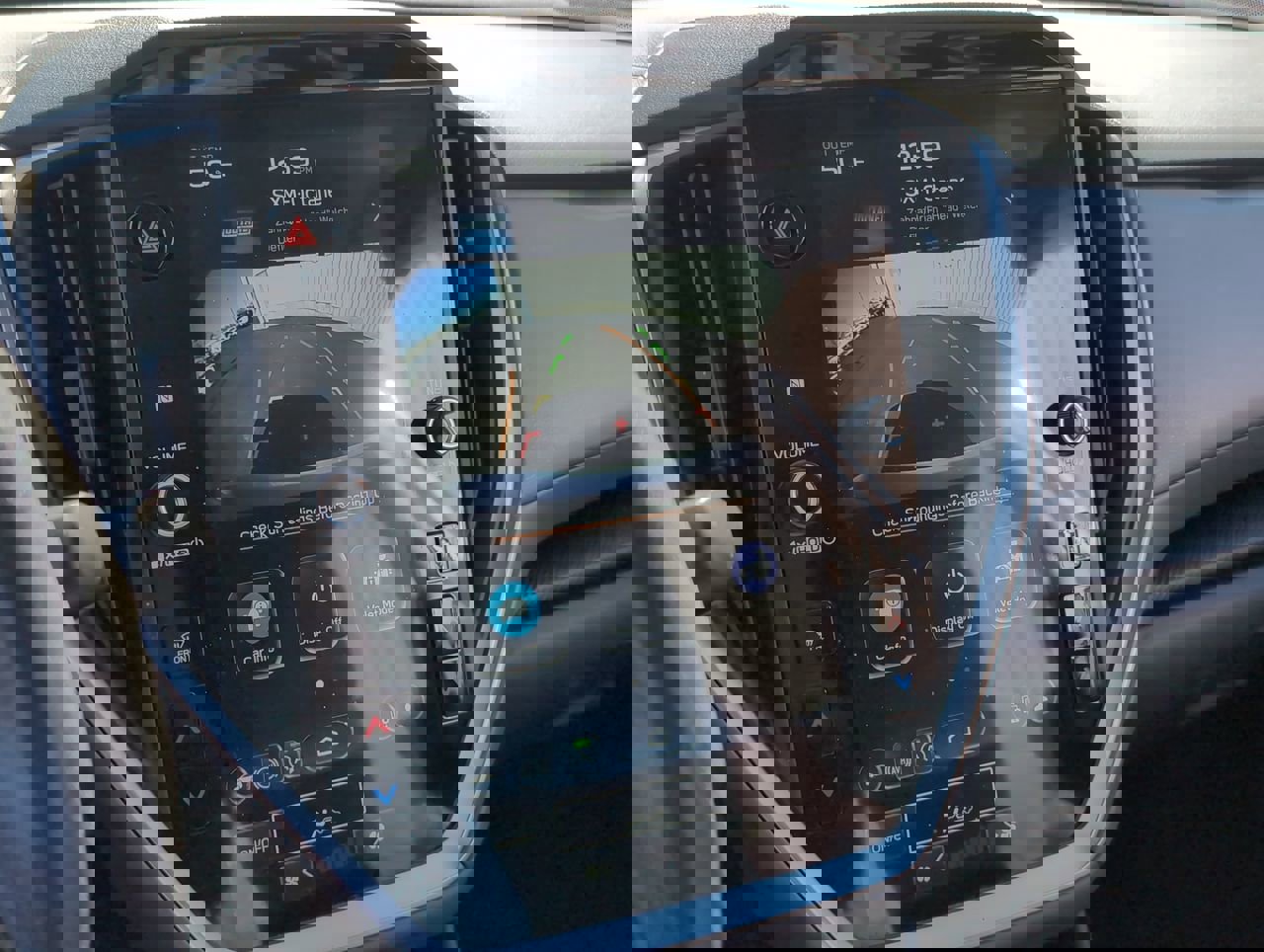 Used 2025 Subaru Crosstrek 2.0i Premium image 21