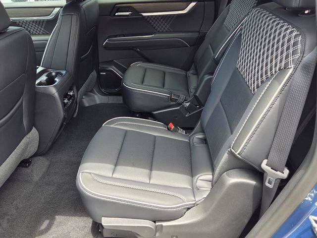 New 2026 GMC Acadia Denali w/ Super Cruise Package FWD image 12