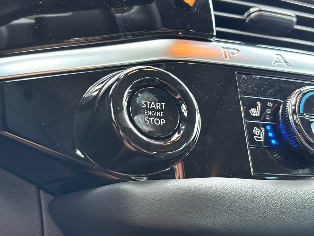 New 2026 Nissan Pathfinder Platinum FWD image 14
