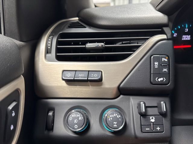 Used 2017 GMC Yukon XL Denali w/ Open Road Package image 9