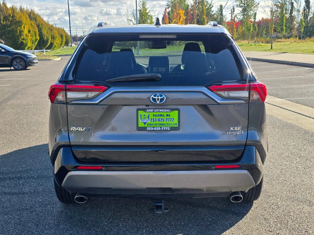 Used 2021 Toyota RAV4 XSE w/ XSE Grade Weather Package AWD/4WD image 4