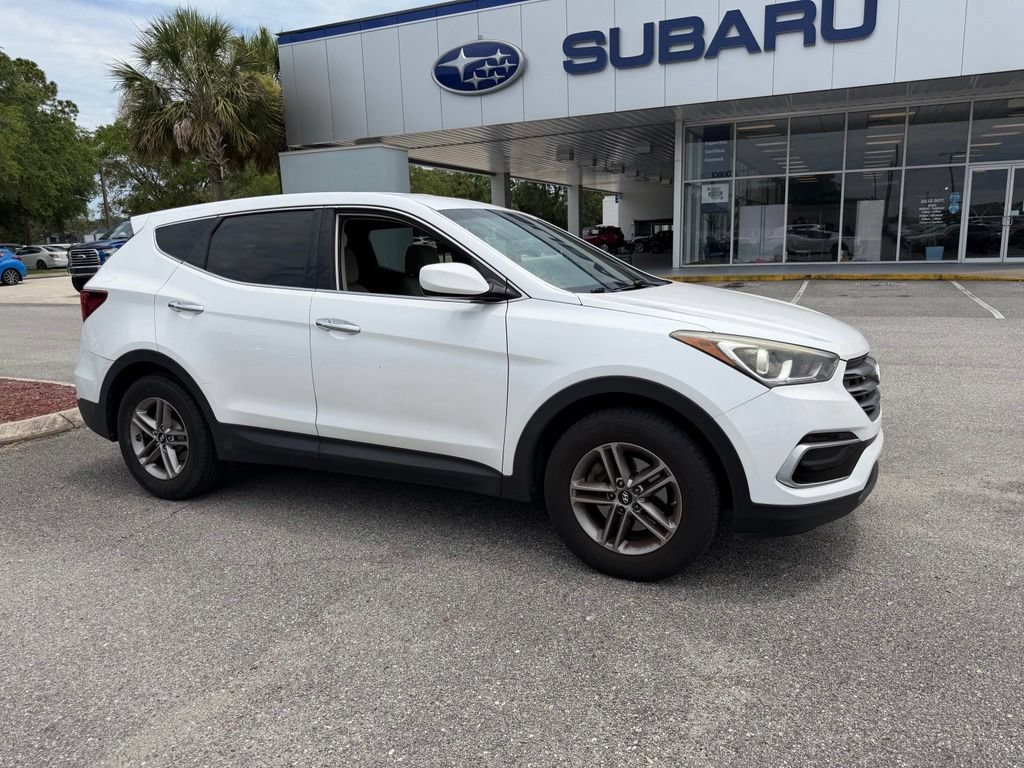 Used 2017 Hyundai Santa Fe Sport FWD image 1