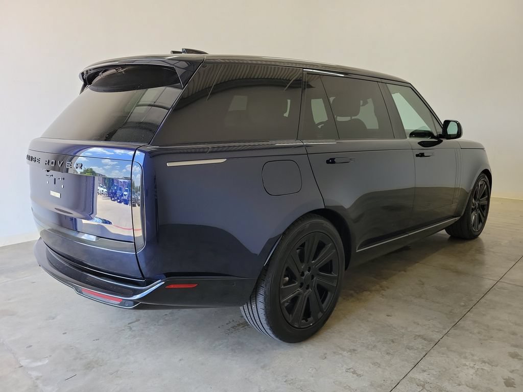 Used 2023 Land Rover Range Rover Long Wheelbase SE AWD/4WD image 5
