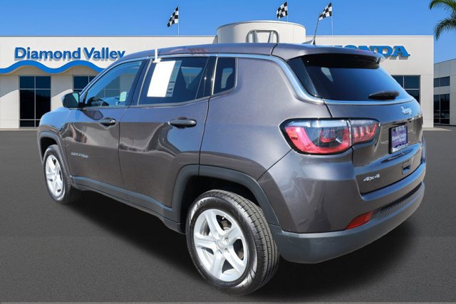 Used 2023 Jeep Compass Sport image 4