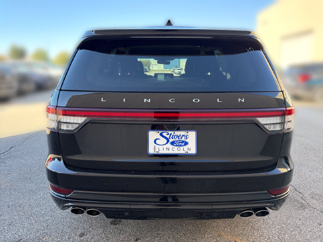 New 2026 Lincoln Aviator AWD w/ Jet Appearance Package image 7