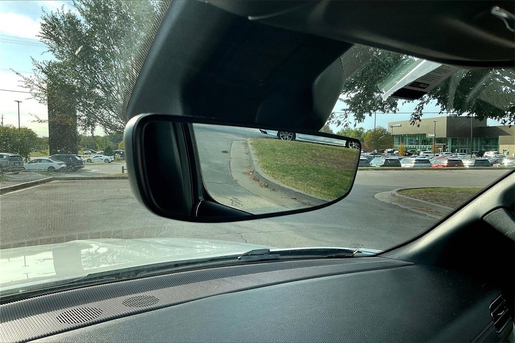 Used 2024 Jeep Wagoneer Series II w/ Flexible Seating Group image 27