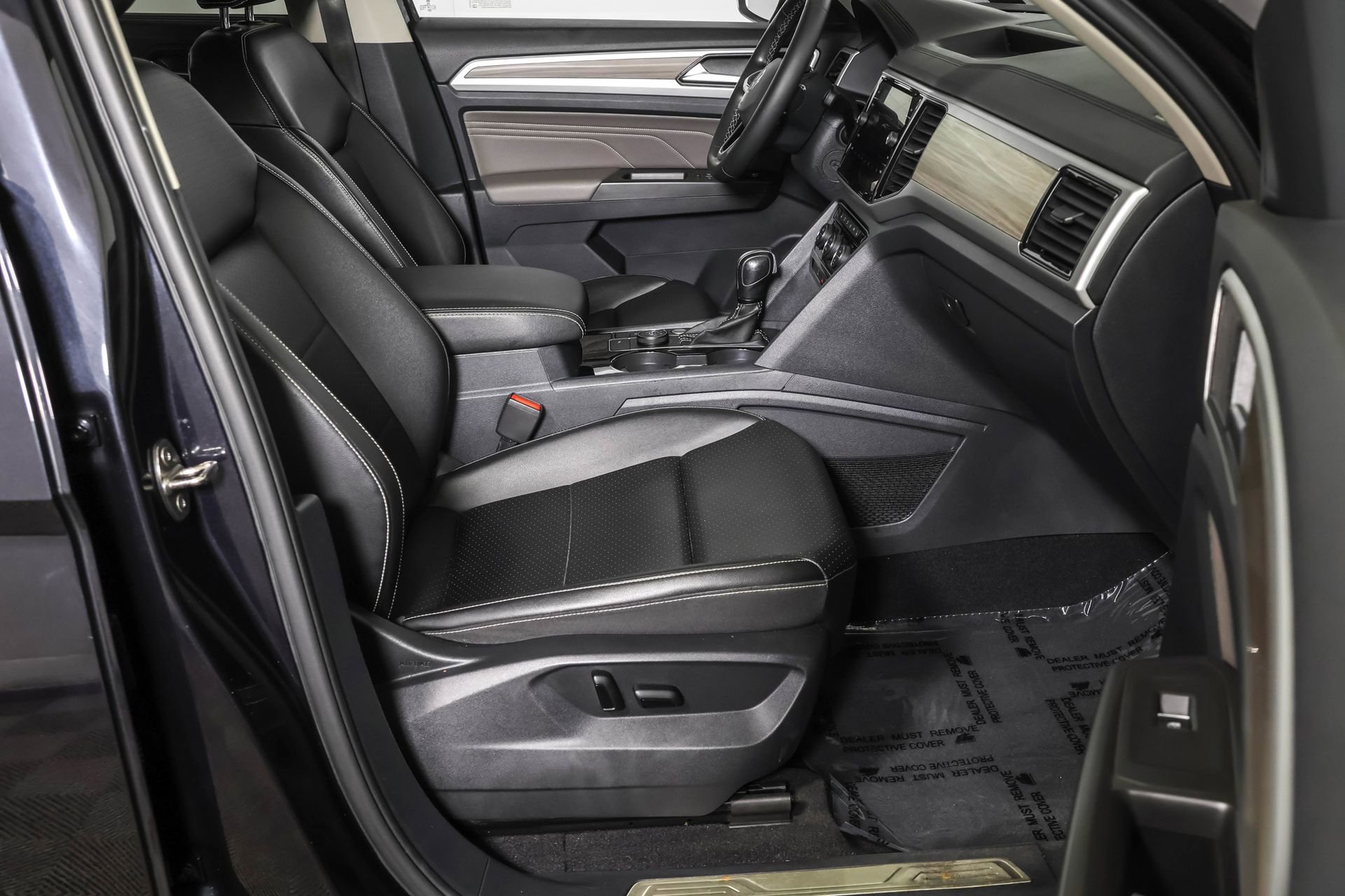 Used 2022 Volkswagen Atlas SEL AWD/4WD image 47
