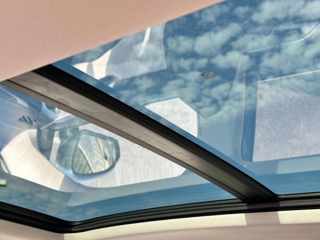 Used 2025 Volkswagen Taos SEL w/ Black Wheel Plus Package image 11