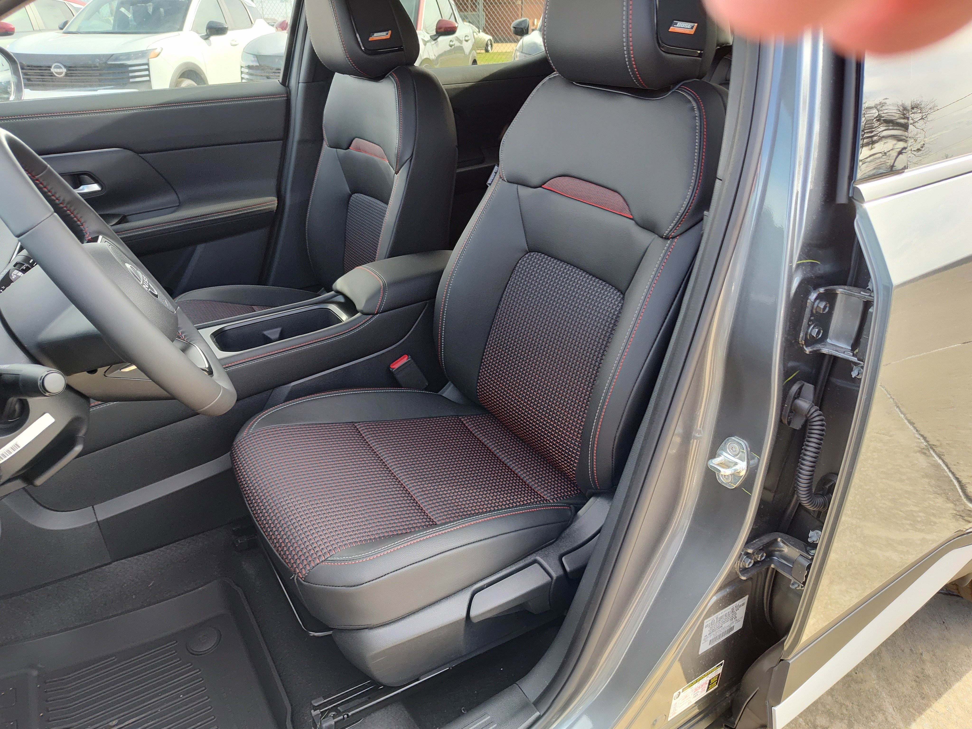 New 2026 Nissan Kicks SR image 7