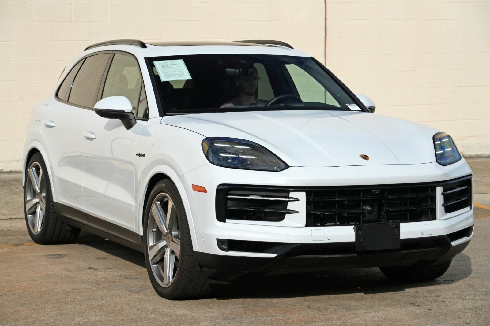 Used 2024 Porsche Cayenne AWD/4WD image 56