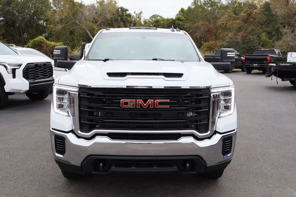 Used 2023 GMC Sierra 3500 Pro w/ Convenience Package image 3