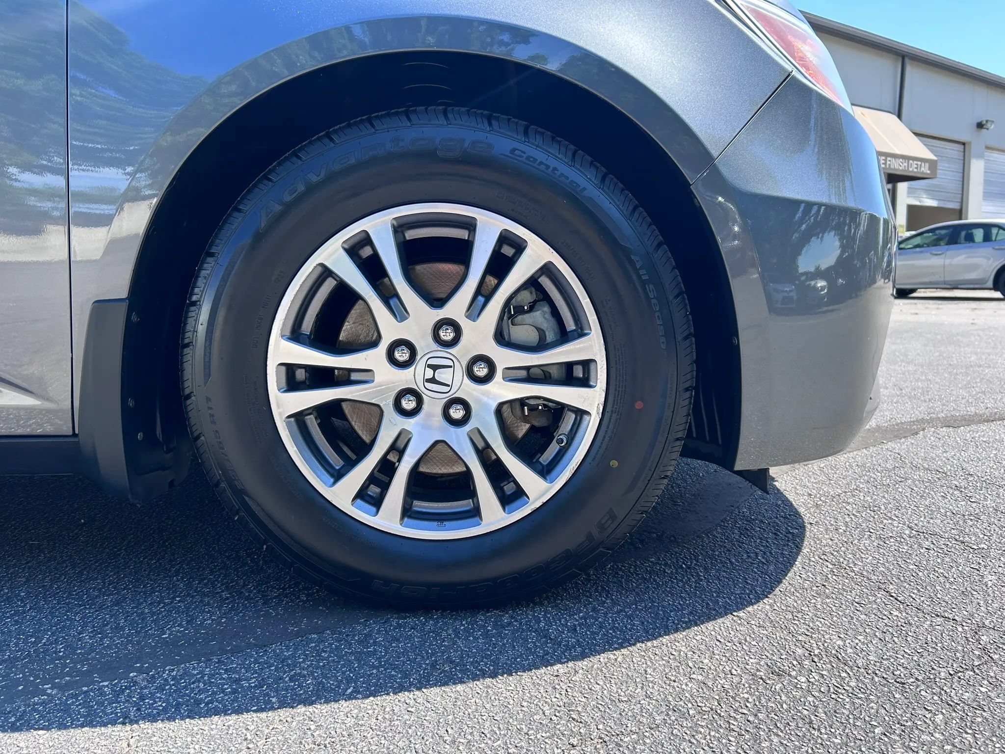 Used 2012 Honda Odyssey EX-L image 10