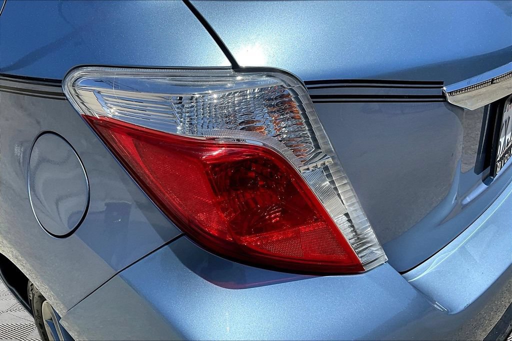 Used 2012 Toyota Yaris SE FWD image 22