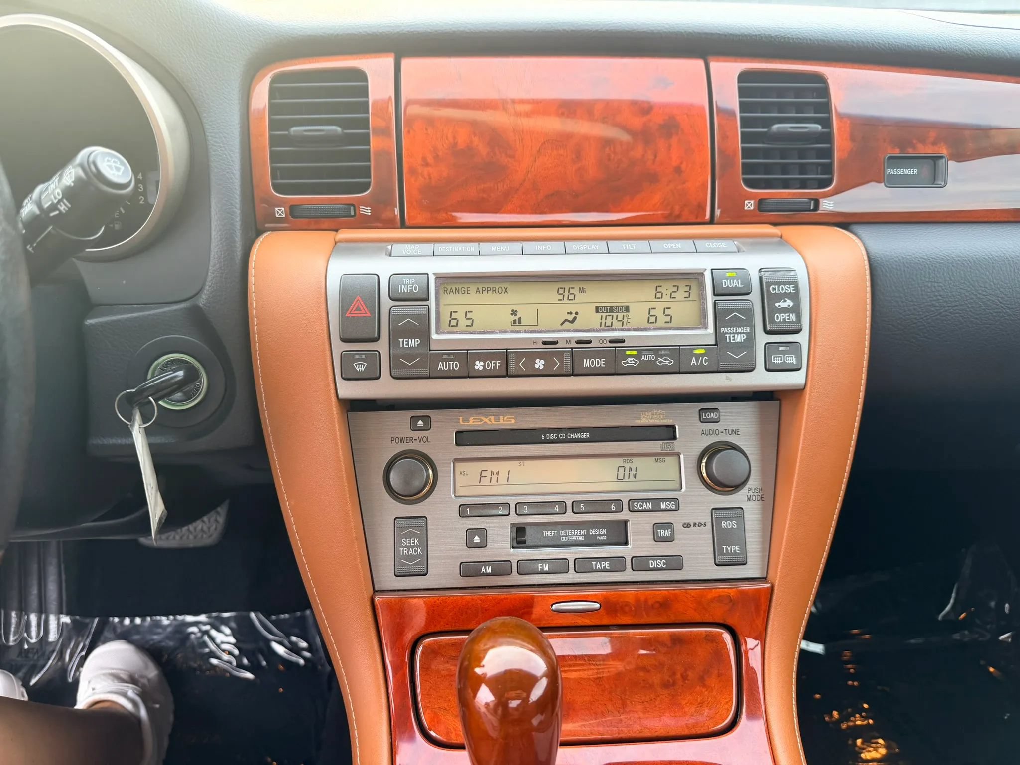 Used 2003 Lexus SC 430 Convertible RWD image 19