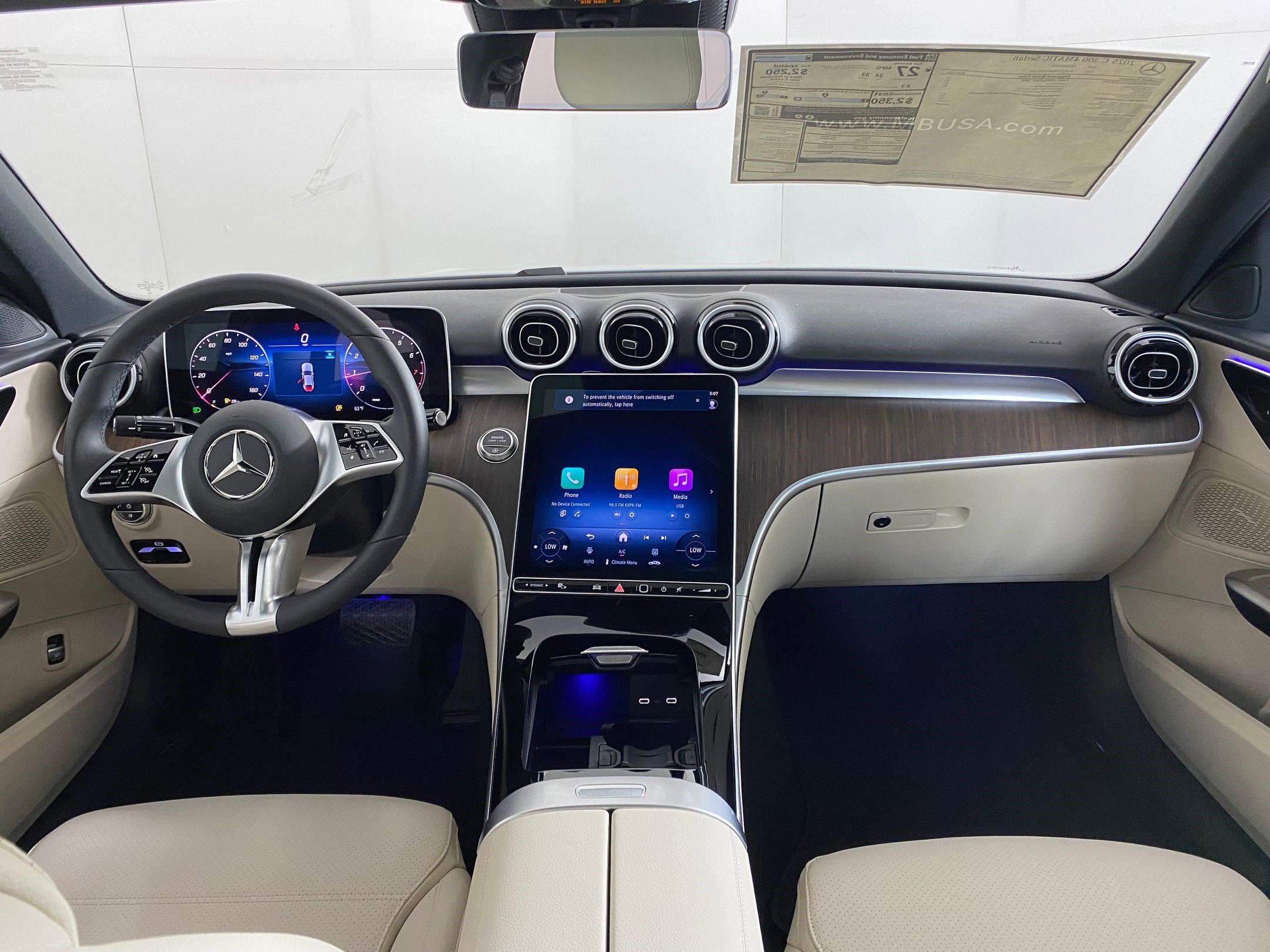 Used 2025 Mercedes-Benz C 300 4MATIC Sedan image 15