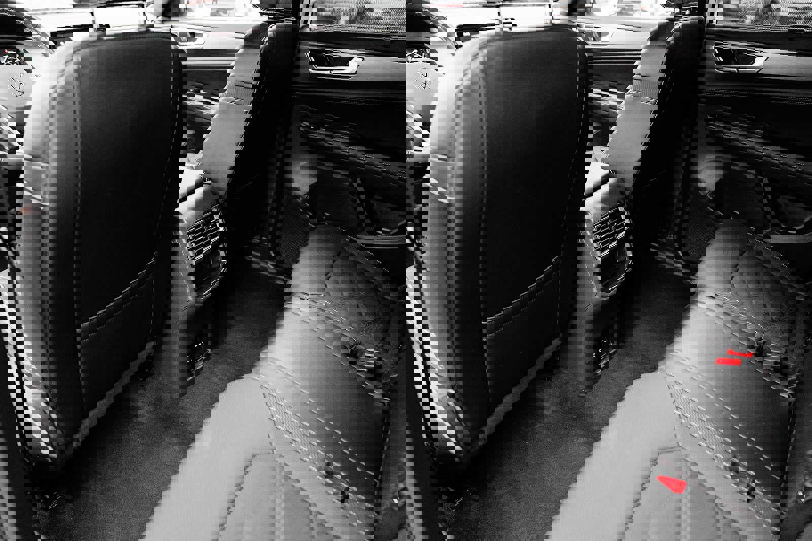 Used 2024 Volkswagen Atlas Cross Sport SE image 37