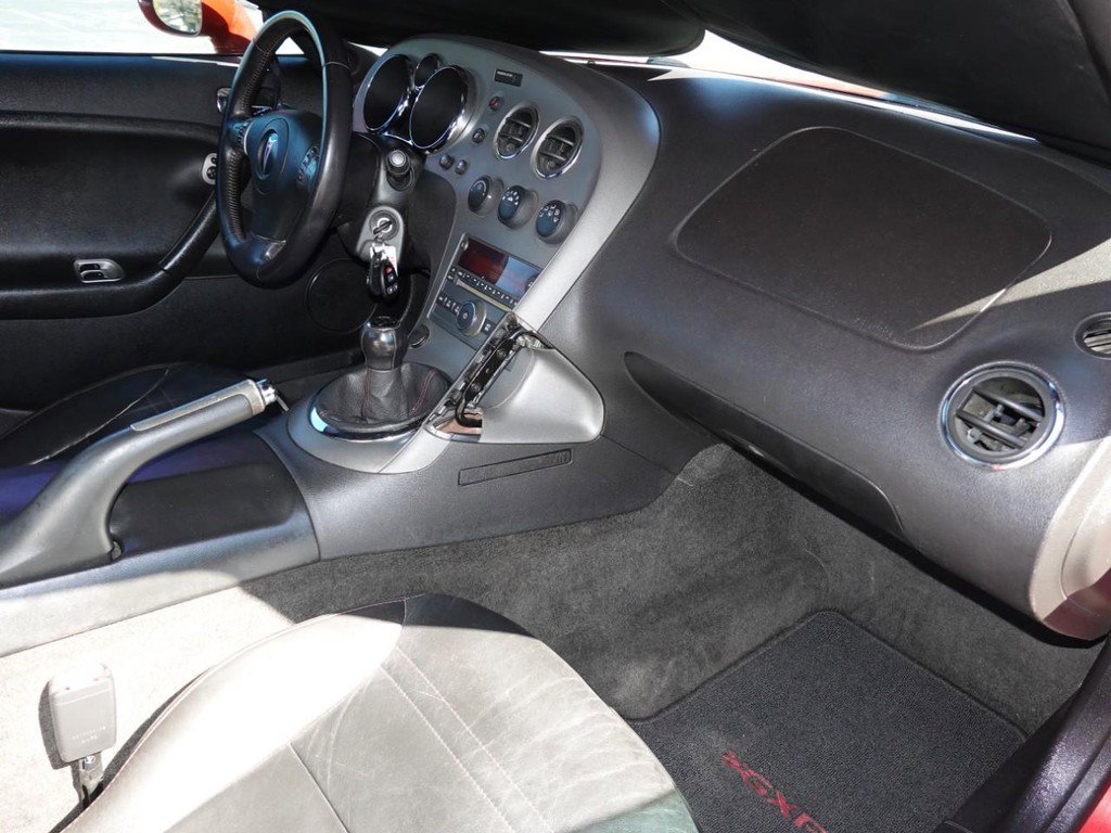 Used 2009 Pontiac Solstice GXP w/ Club Sport Package image 23