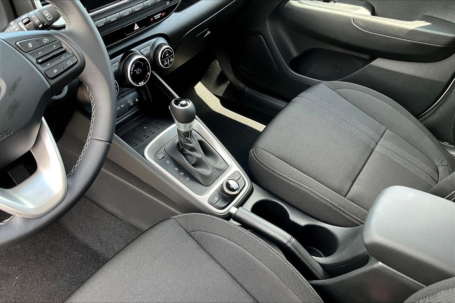 New 2026 Hyundai Venue SEL FWD image 12