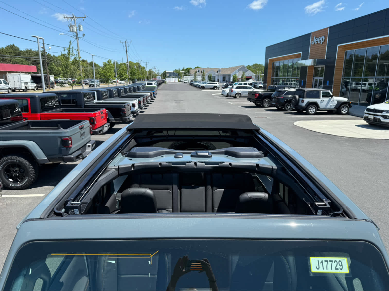 New 2025 Jeep Wrangler Unlimited Rubicon 392 image 5