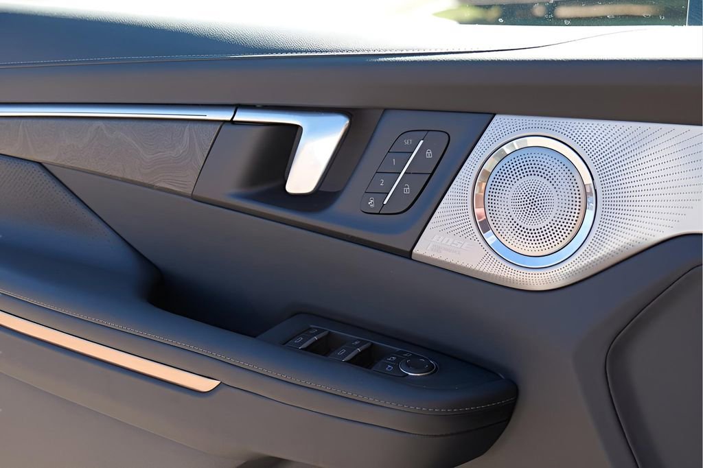 New 2026 Buick Enclave Avenir w/ Super Cruise Package image 14