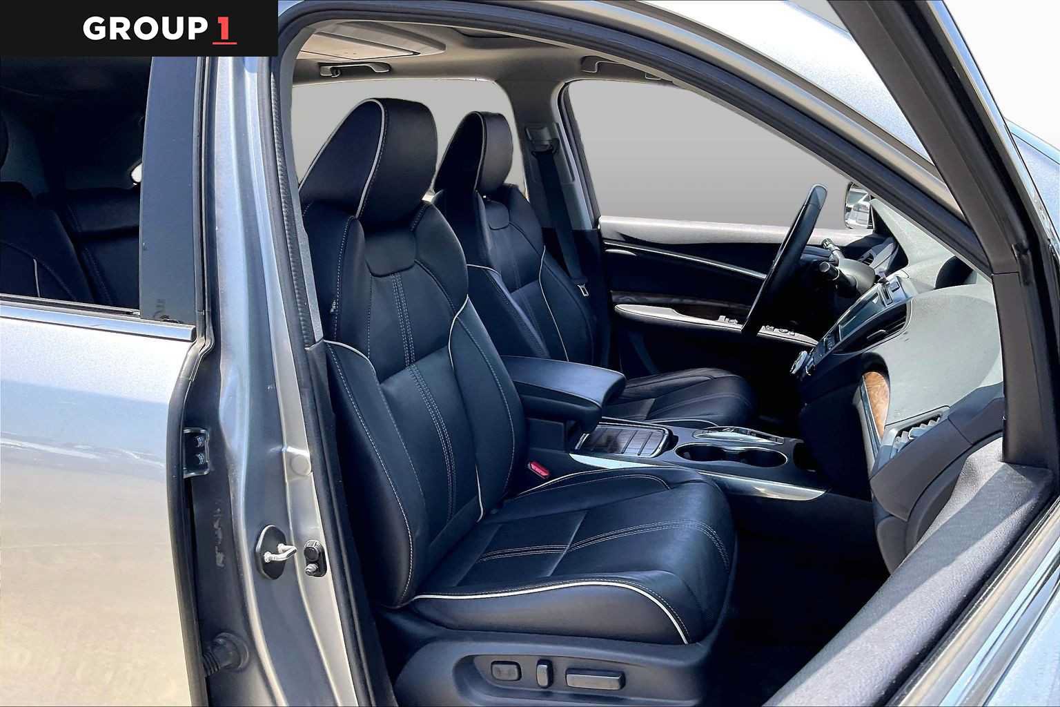 Used 2018 Acura MDX w/ Advance & Entertainment AWD/4WD image 8