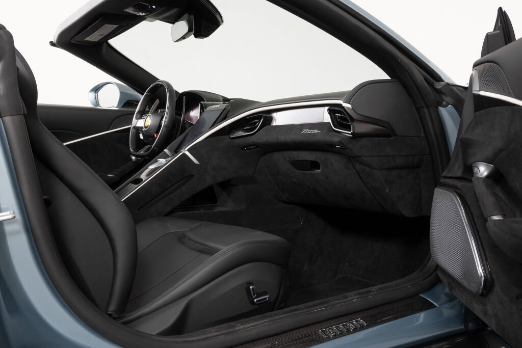 Certified 2024 Ferrari Roma Spider image 38