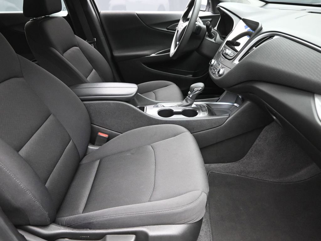 Used 2024 Chevrolet Malibu LT image 7
