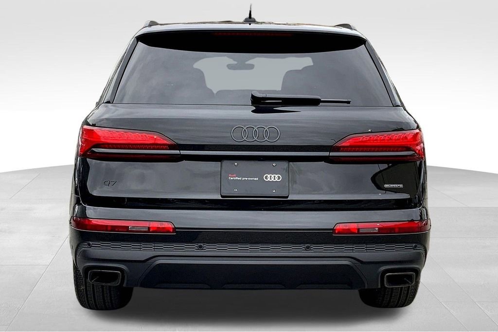 Certified 2025 Audi Q7 2.0T Premium w/ Convenience Plus Package image 4