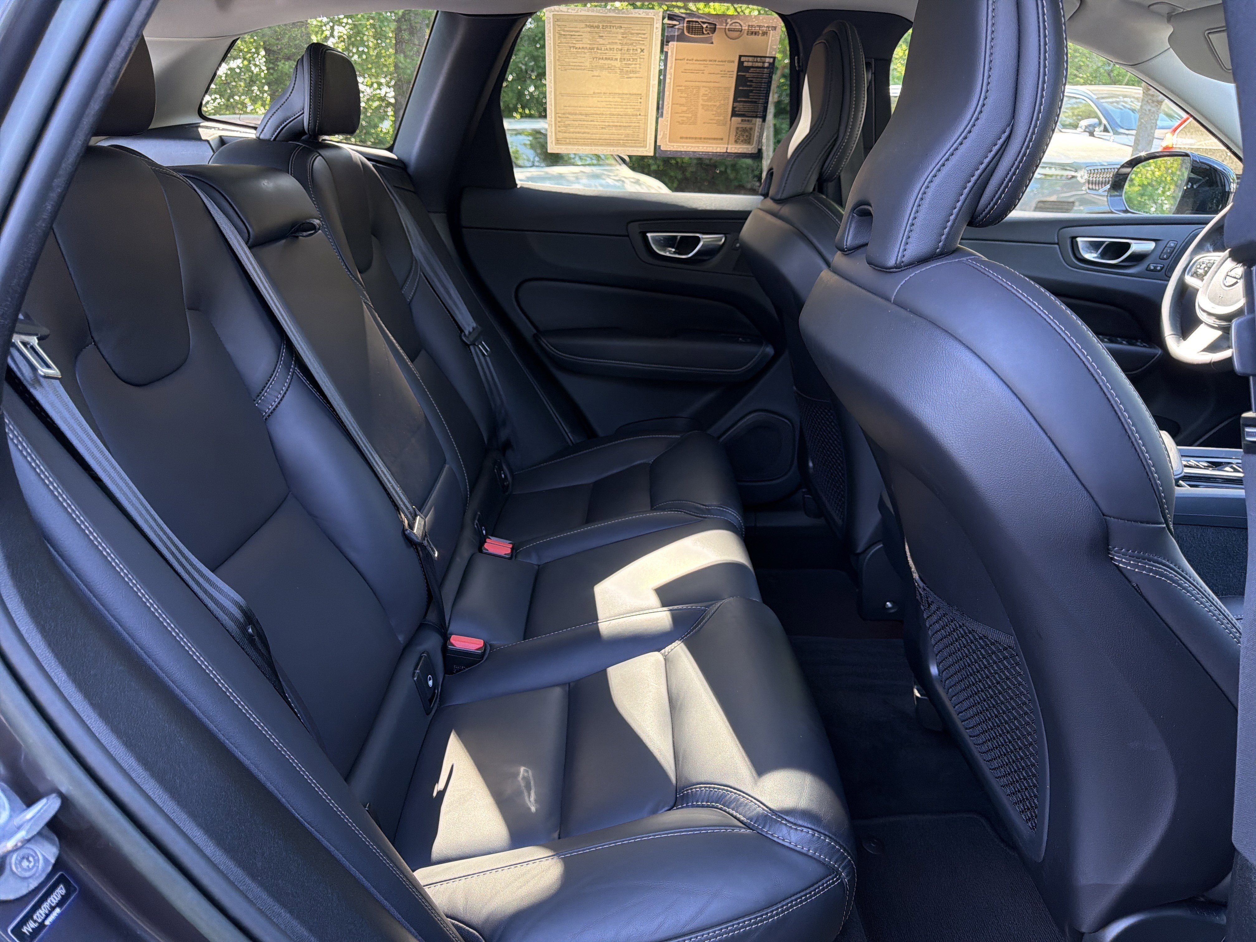 Certified 2023 Volvo XC60 B5 Ultimate image 33