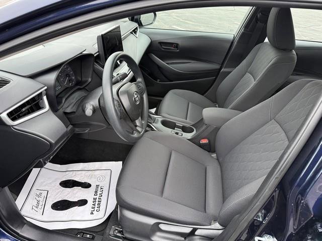 Used 2025 Toyota Corolla LE FWD image 10