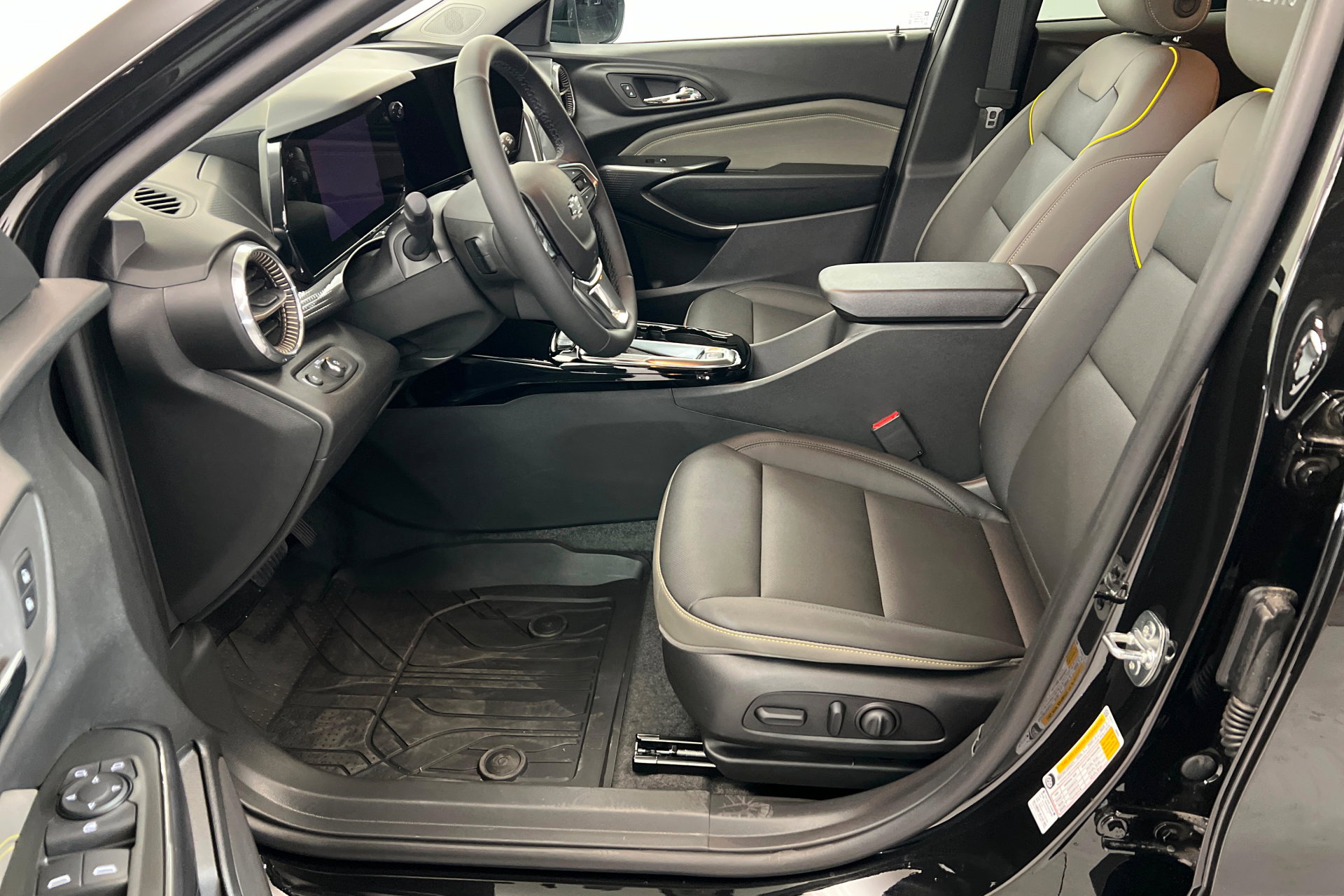 New 2026 Chevrolet Trax ACTIV w/ Driver Confidence Package image 18